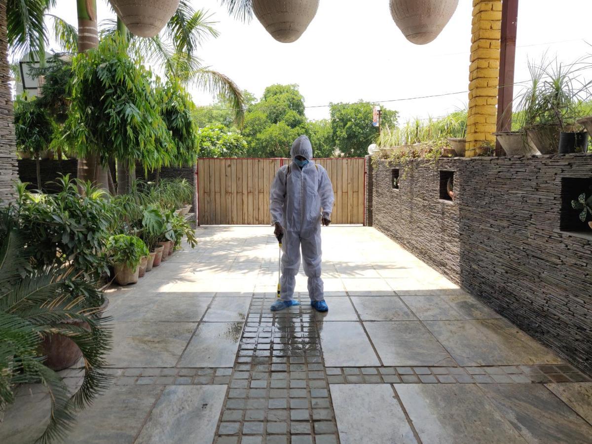 Aakritii Hotels Gurgaon Exterior foto