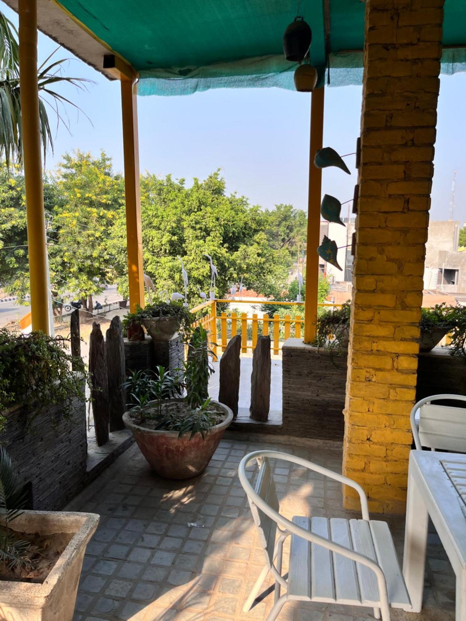 Aakritii Hotels Gurgaon Quarto foto